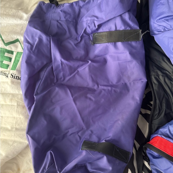 REI, down sleeping bag, purple/blk, xlnt - Picture 6 of 9